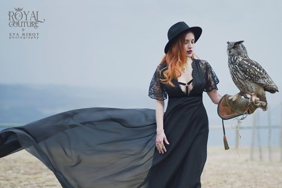 Royal Couture - Crow King 015