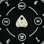 The Singular Talking Board by Decimononic - Vigilat Planchette