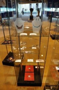 Decimononic at Madrid Joya 2015 - Glass cabinet with some jewels of the Metropolis Collection