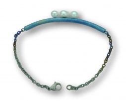 Blue titanium bar bracelet with chain and 3 pearls - Nautilus Collection by Decimononic